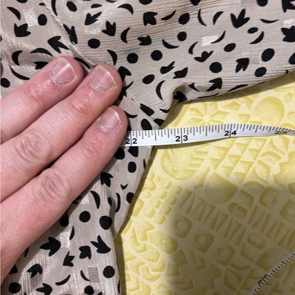 Vintage Russ Black and Cream Geometric Print Blouse - Picture 9 of 11